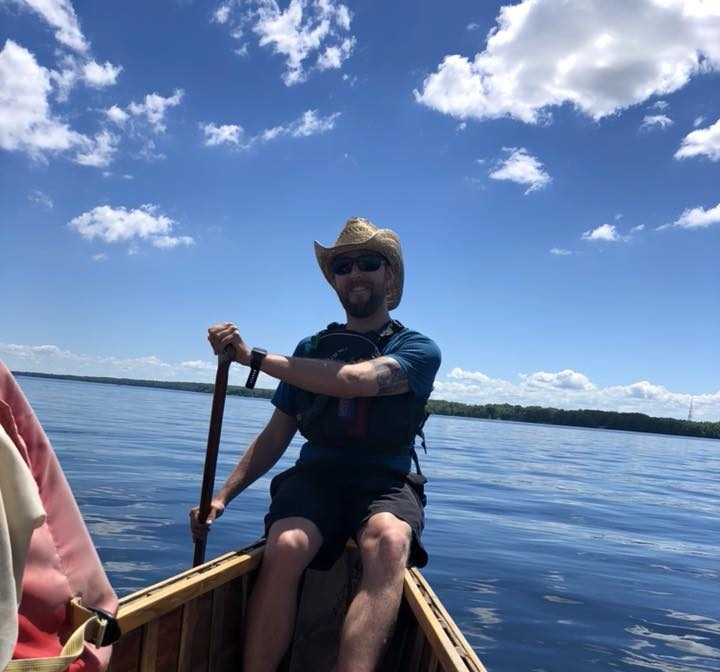 Lucas - canoe